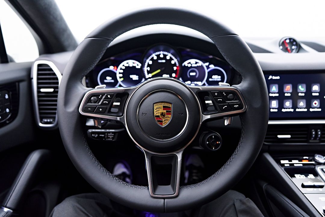2023 Porsche Cayenne E-Hybrid Coupe