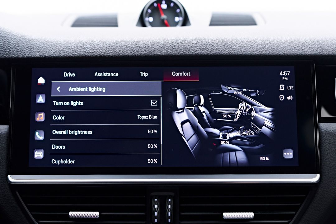 2023 Porsche Cayenne E-Hybrid Coupe