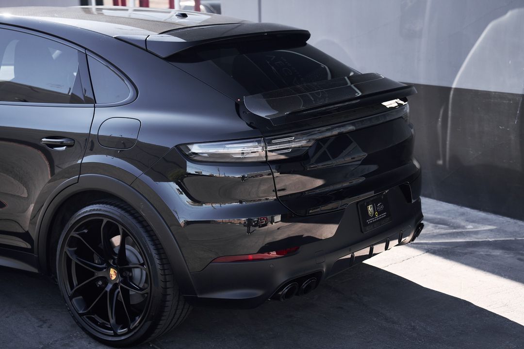 2023 Porsche Cayenne E-Hybrid Coupe