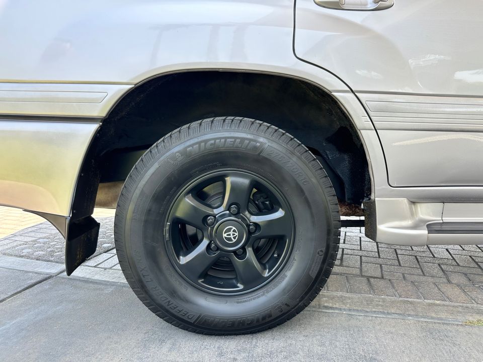 2000 Toyota Land Cruiser