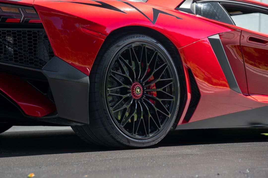 2016 Lamborghini Aventador