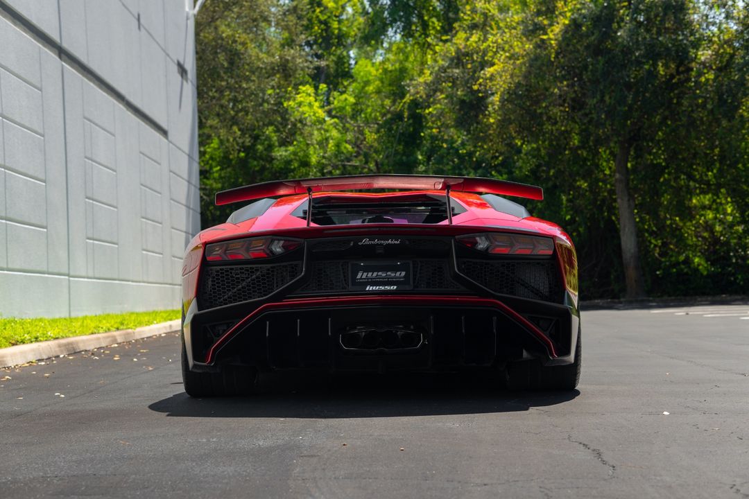 2016 Lamborghini Aventador