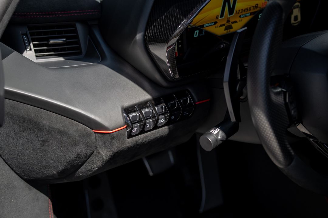 2016 Lamborghini Aventador