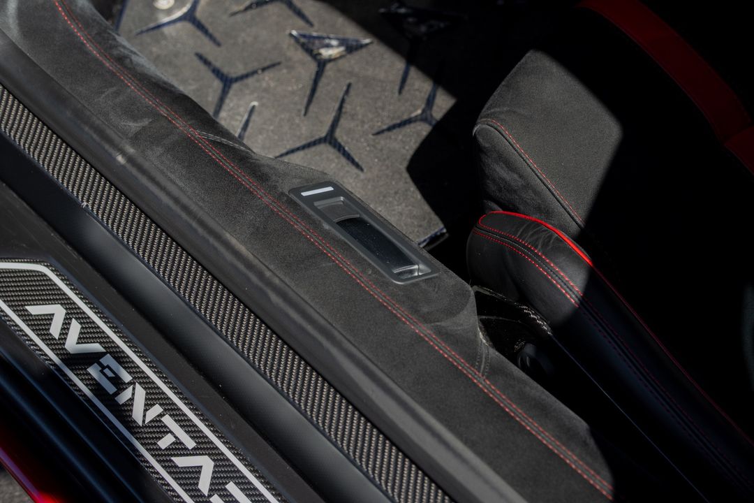 2016 Lamborghini Aventador