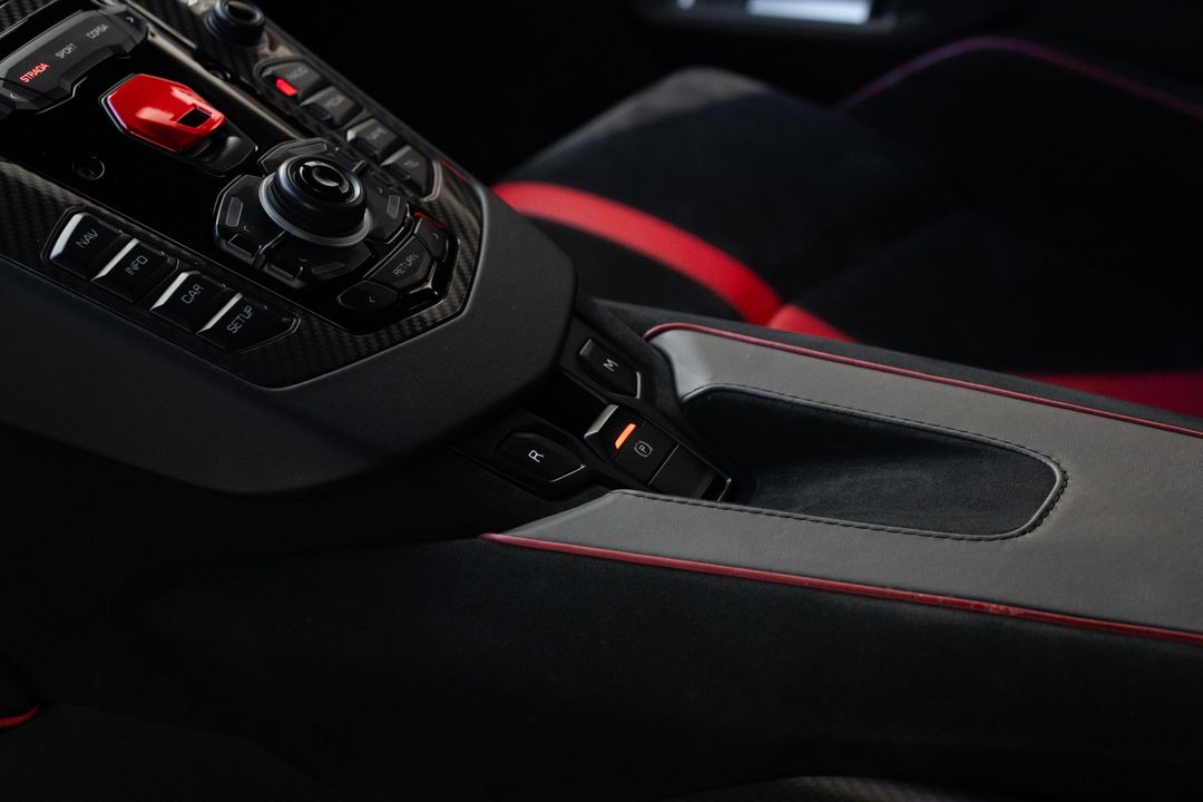 2016 Lamborghini Aventador