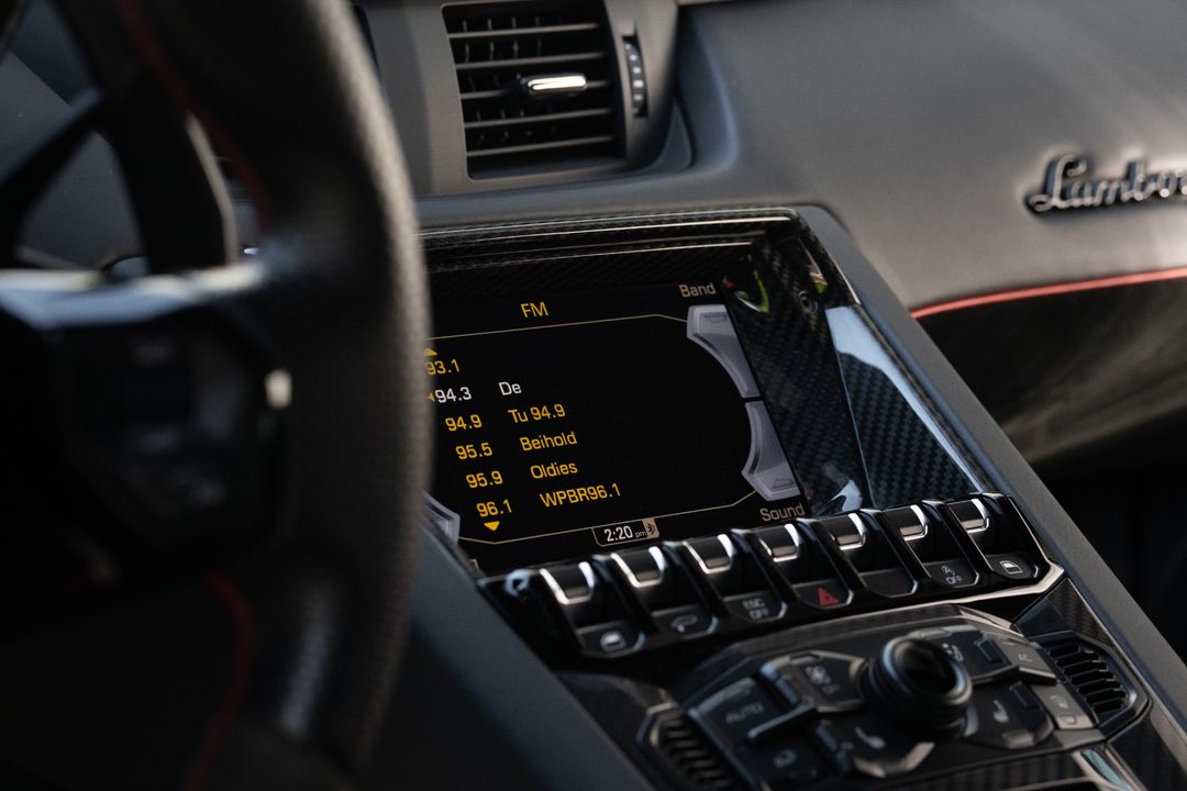 2016 Lamborghini Aventador