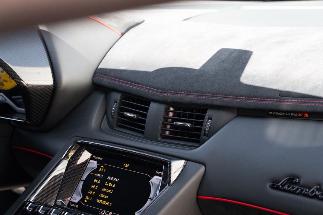 2016 Lamborghini Aventador