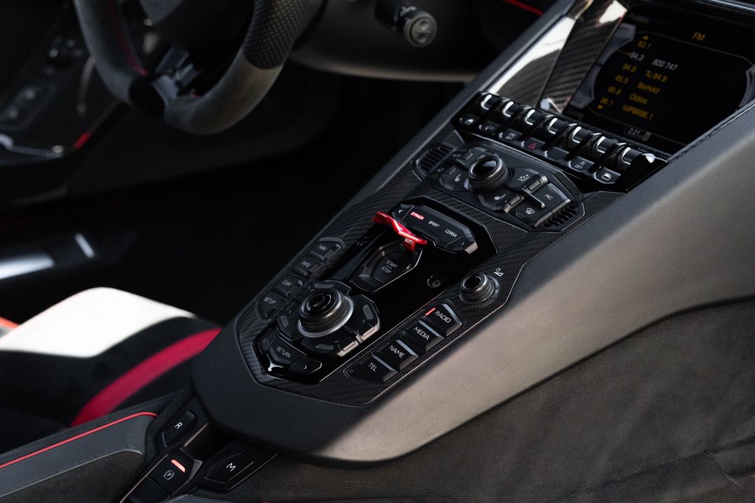 2016 Lamborghini Aventador
