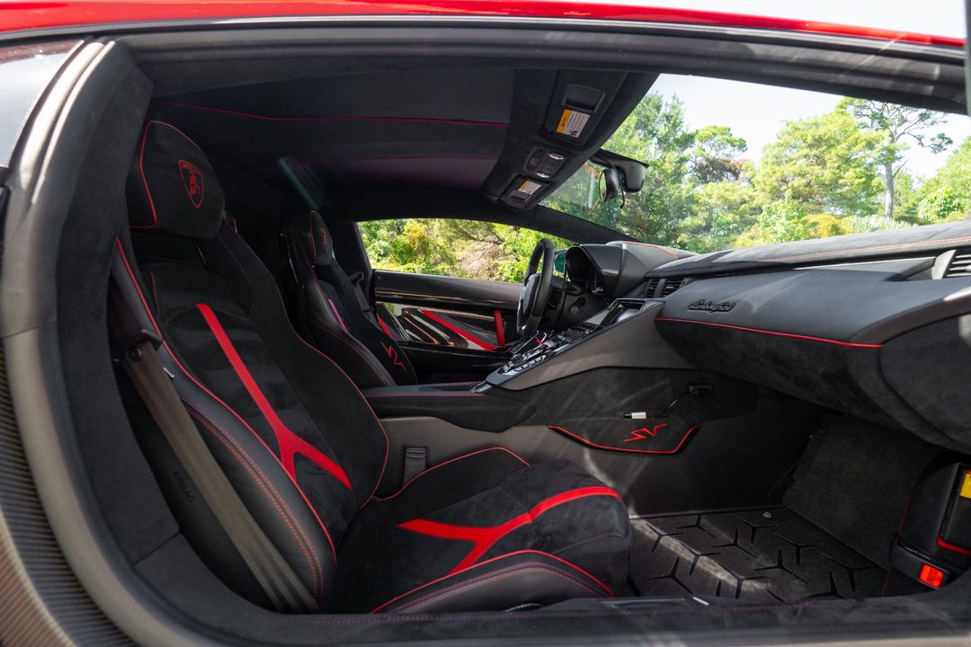 2016 Lamborghini Aventador