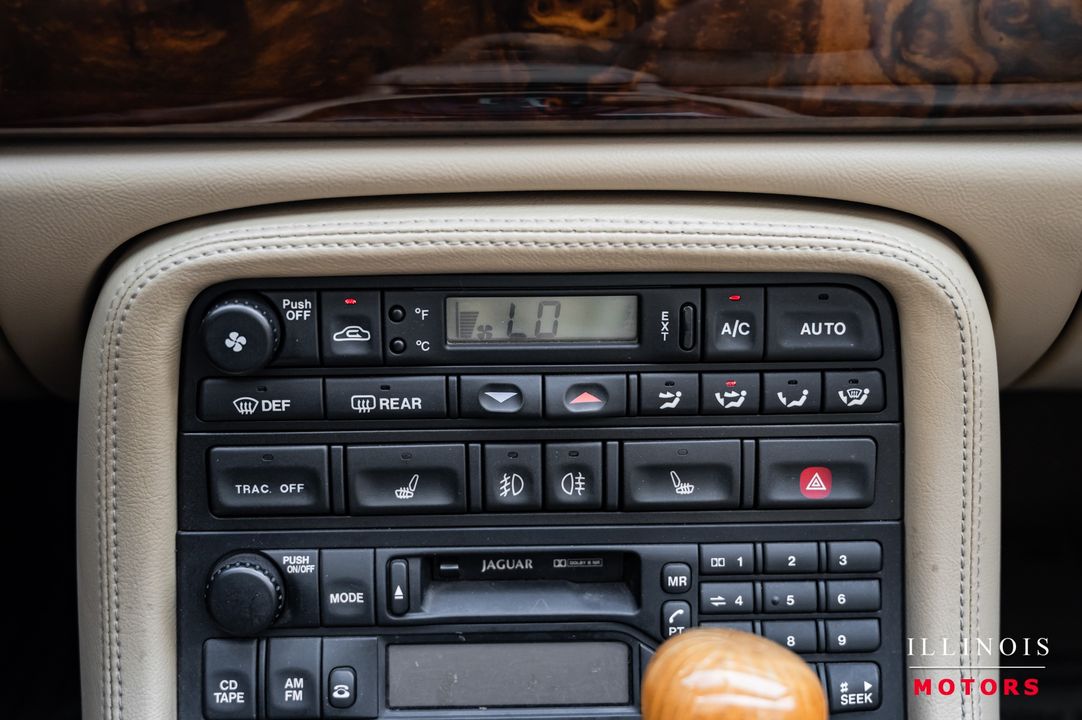 2002 Jaguar XK-Series
