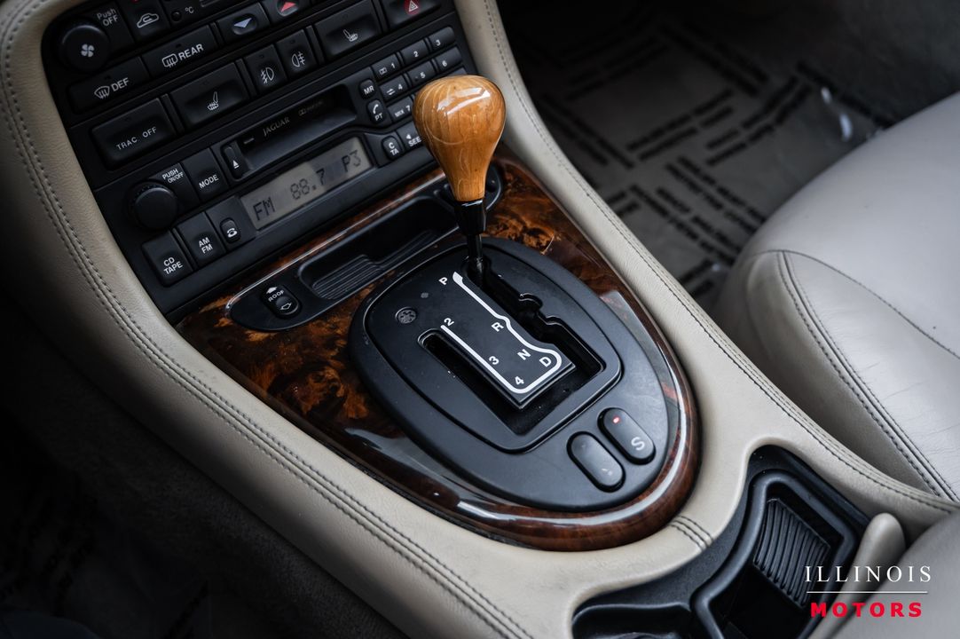 2002 Jaguar XK-Series