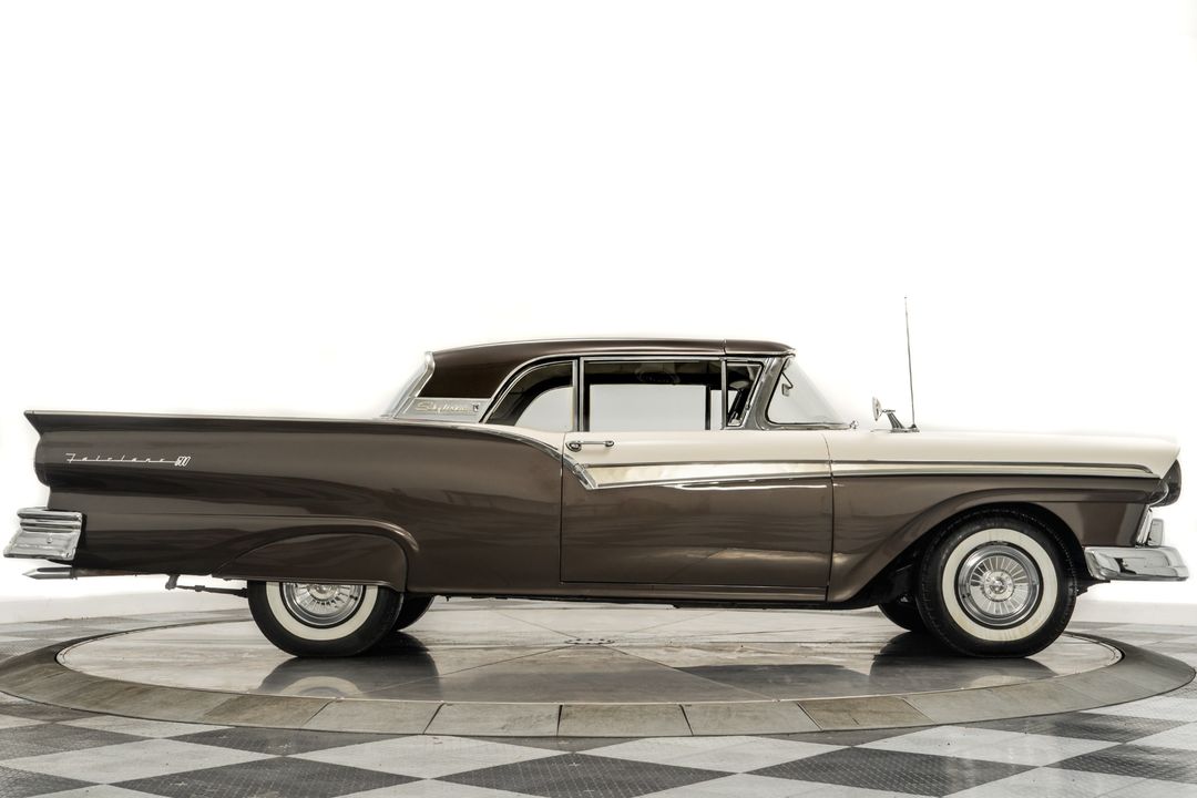 1957 Ford Fairlane