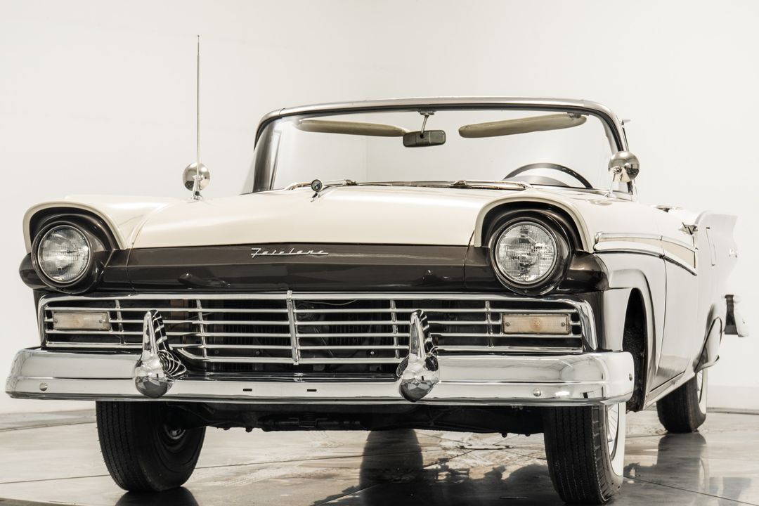 1957 Ford Fairlane