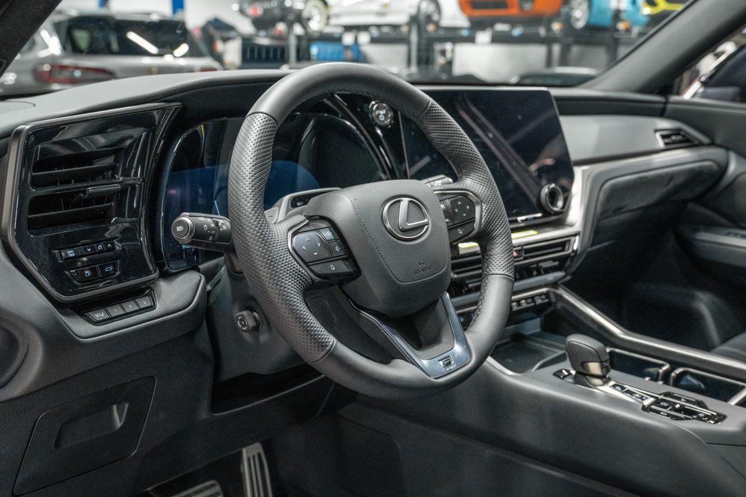 2025 Lexus TX 500h