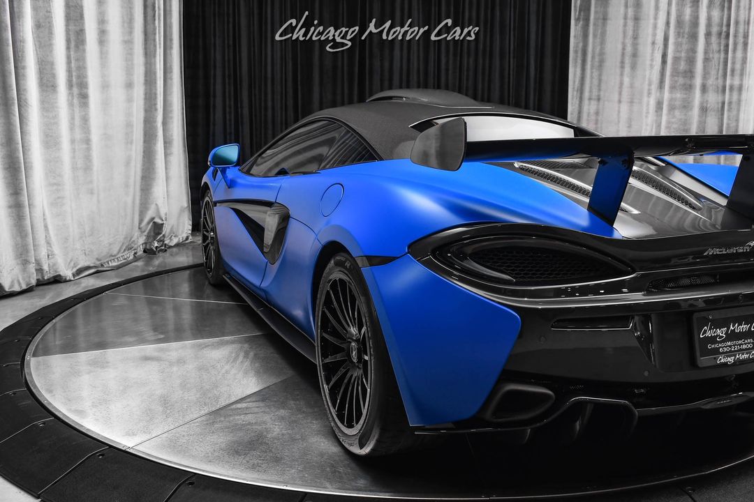 2020 McLaren 620R
