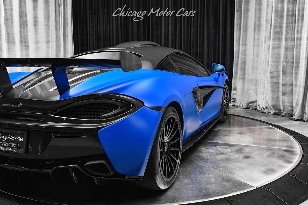 2020 McLaren 620R