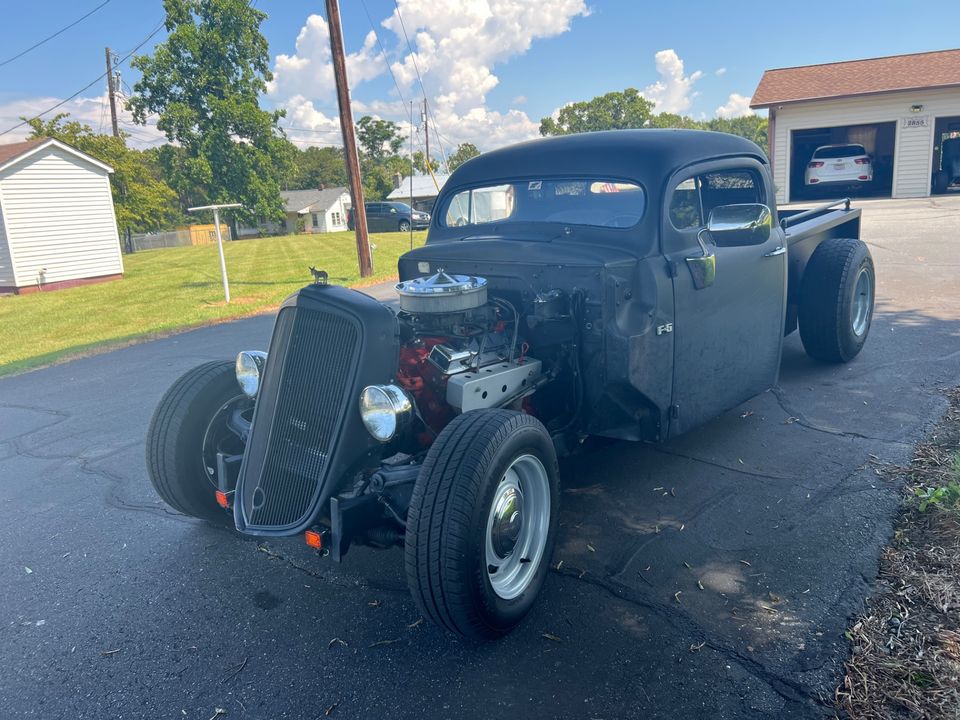 1949 Ford F-100 Rat Rod