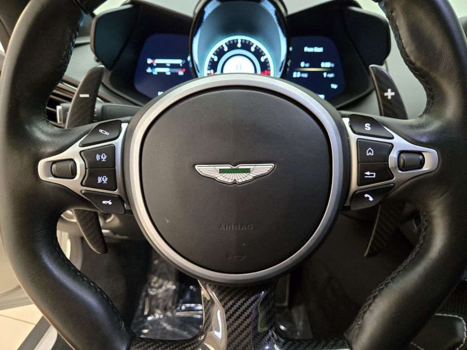 2019 Aston Martin Vantage