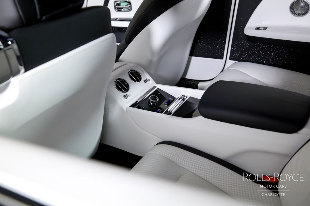 2024 Rolls-Royce Spectre
