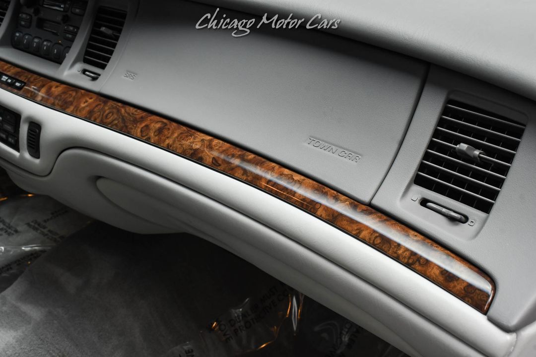 1997 Lincoln Town Car