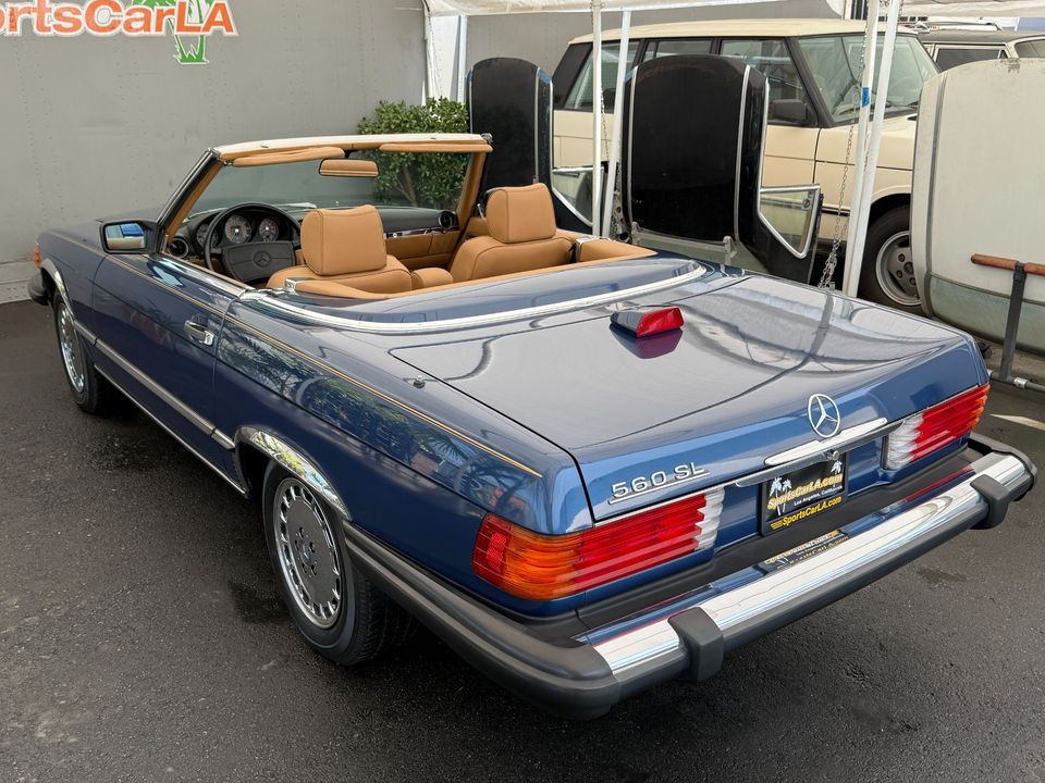 1987 Mercedes-Benz 560-Class