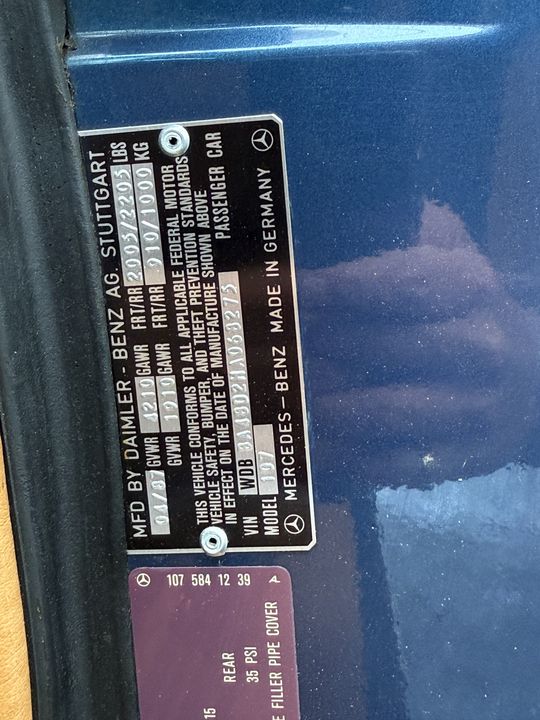 1987 Mercedes-Benz 560-Class