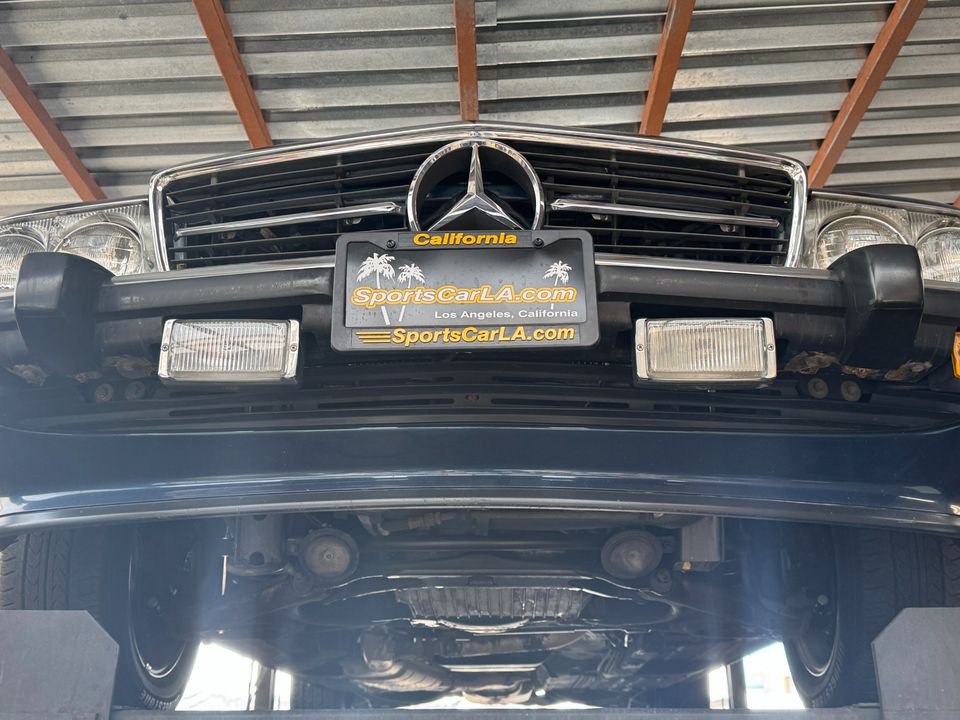 1987 Mercedes-Benz 560-Class