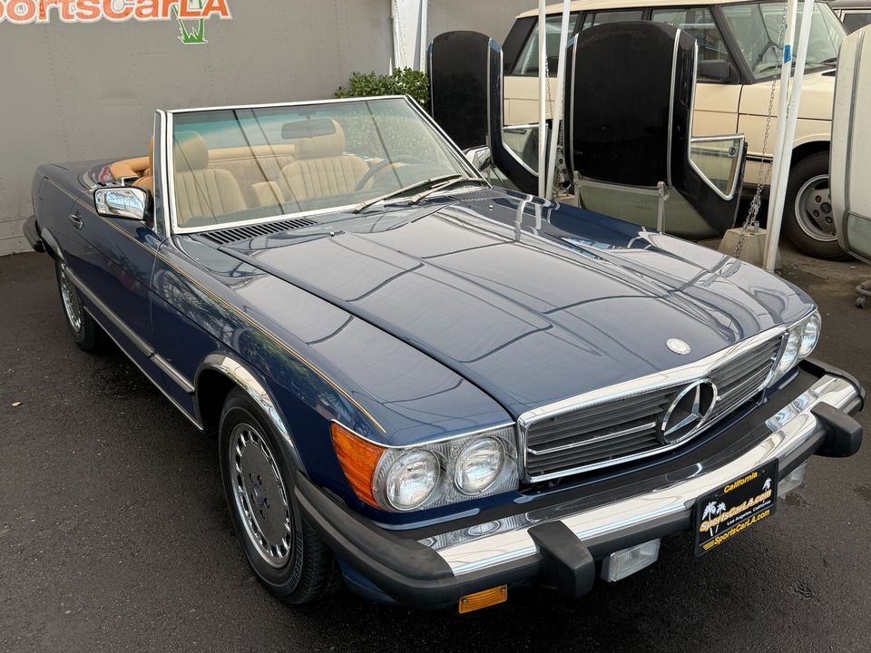 1987 Mercedes-Benz 560-Class