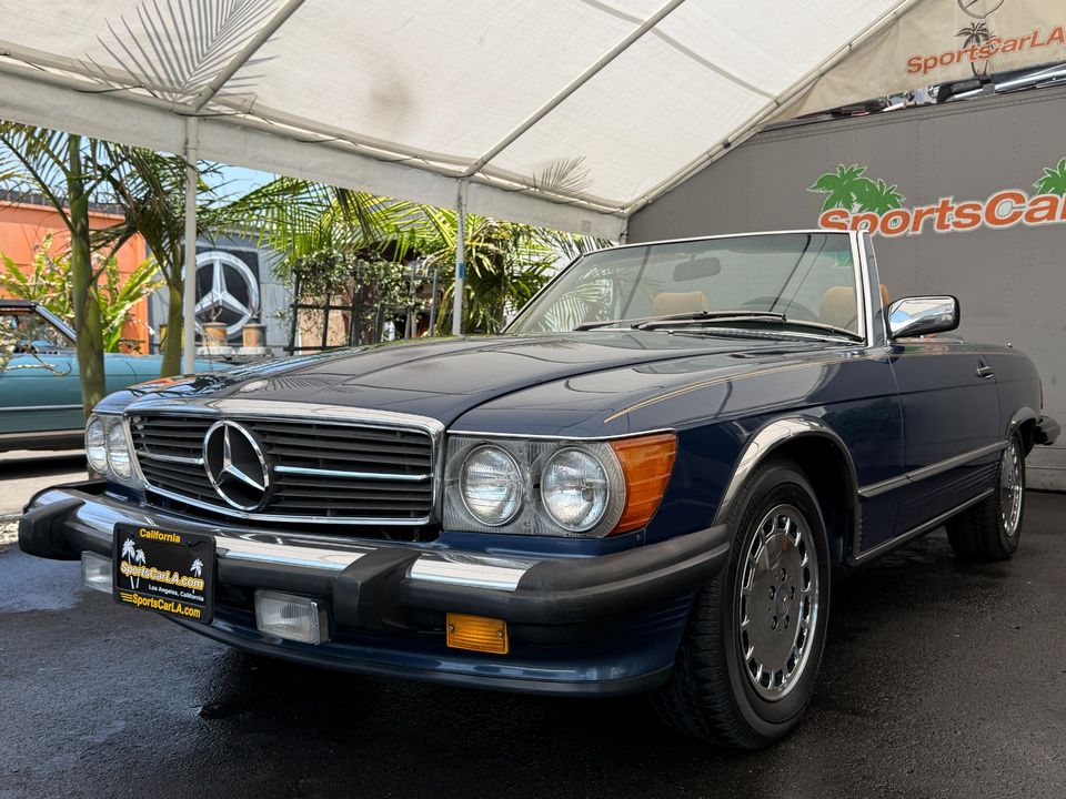1987 Mercedes-Benz 560-Class