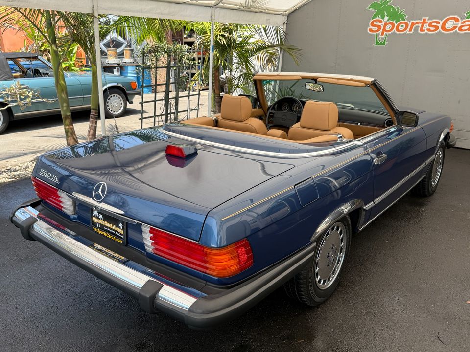 1987 Mercedes-Benz 560-Class