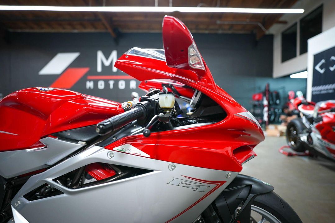 2015 MV Agusta F4