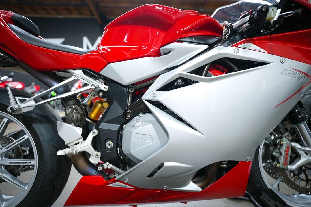 2015 MV Agusta F4