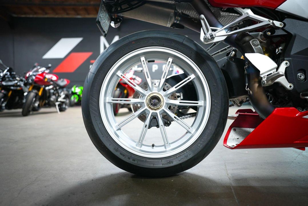 2015 MV Agusta F4