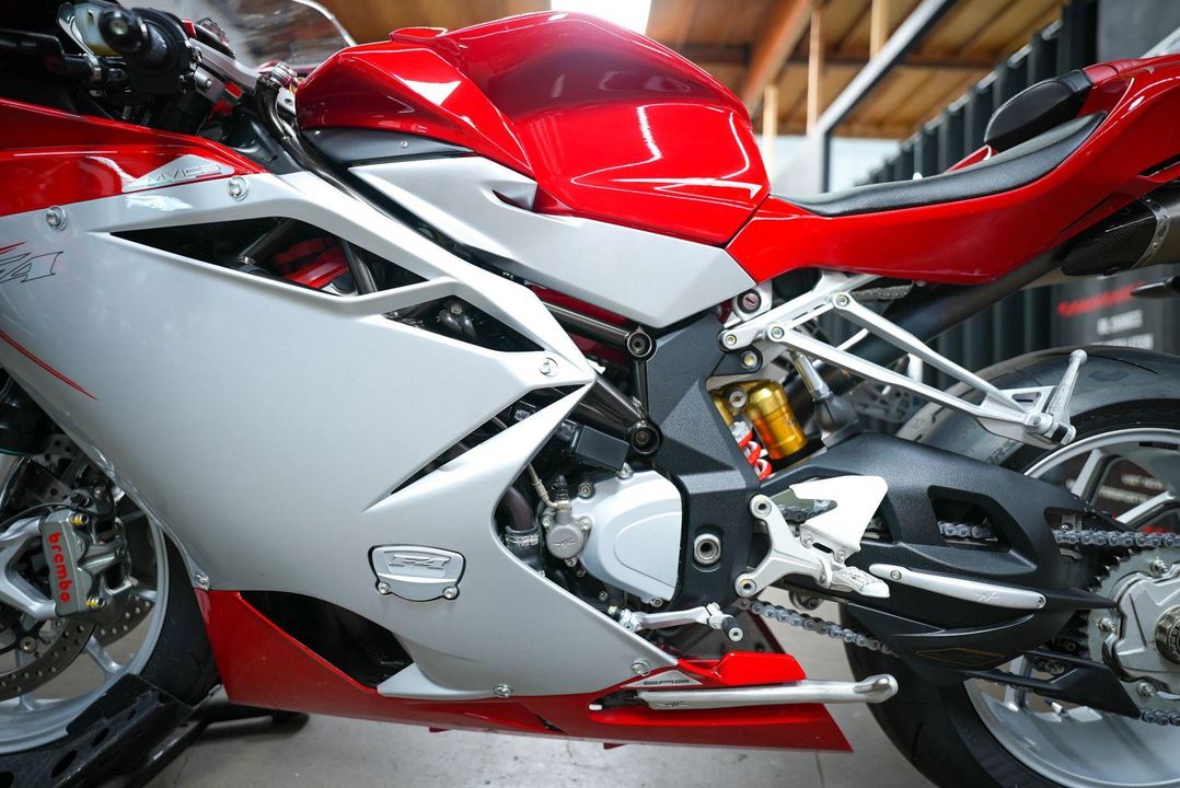 2015 MV Agusta F4