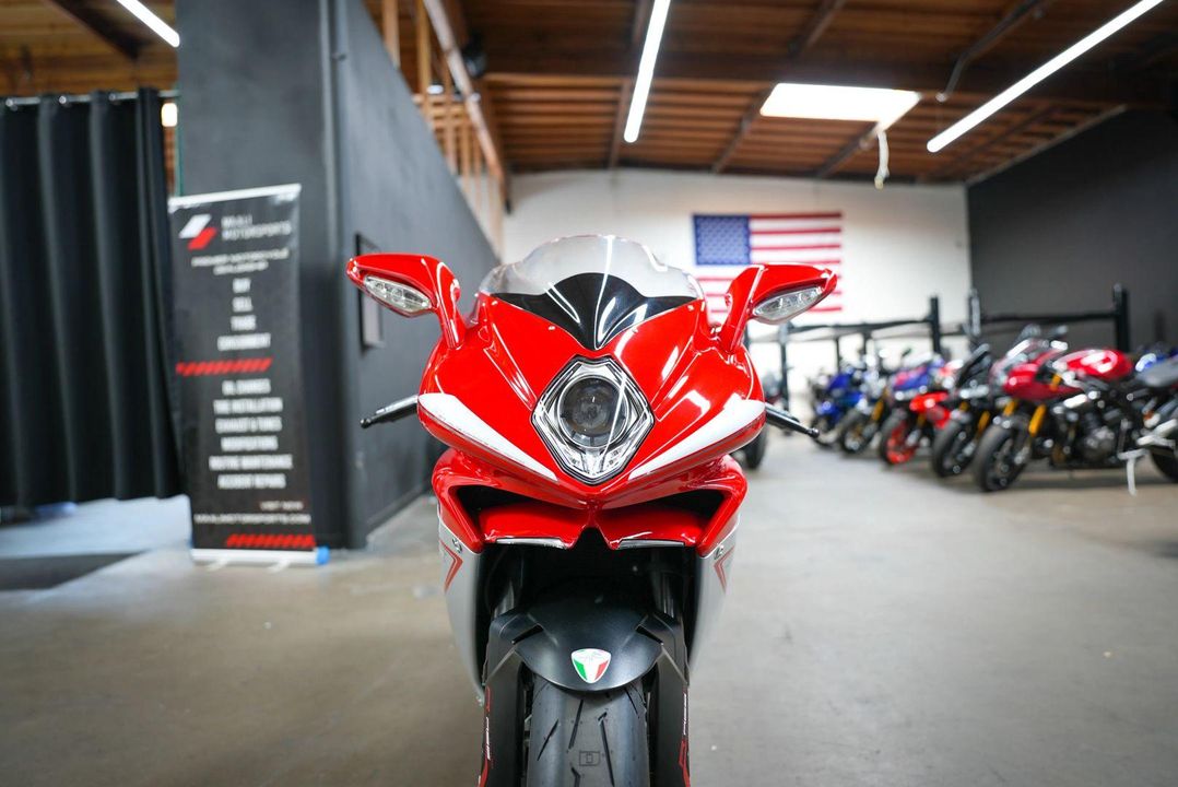 2015 MV Agusta F4