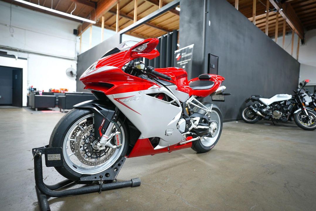 2015 MV Agusta F4