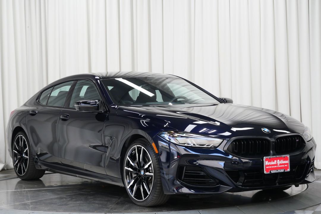2023 BMW M850i