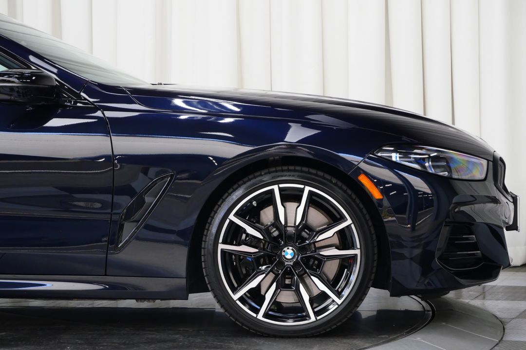 2023 BMW M850i