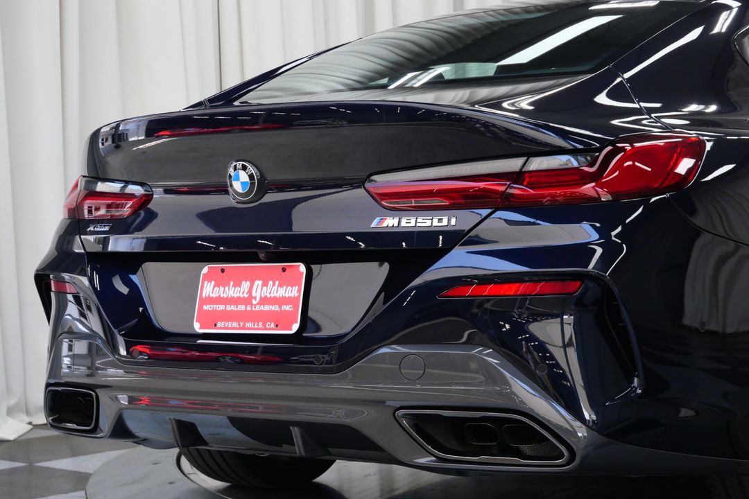 2023 BMW M850i