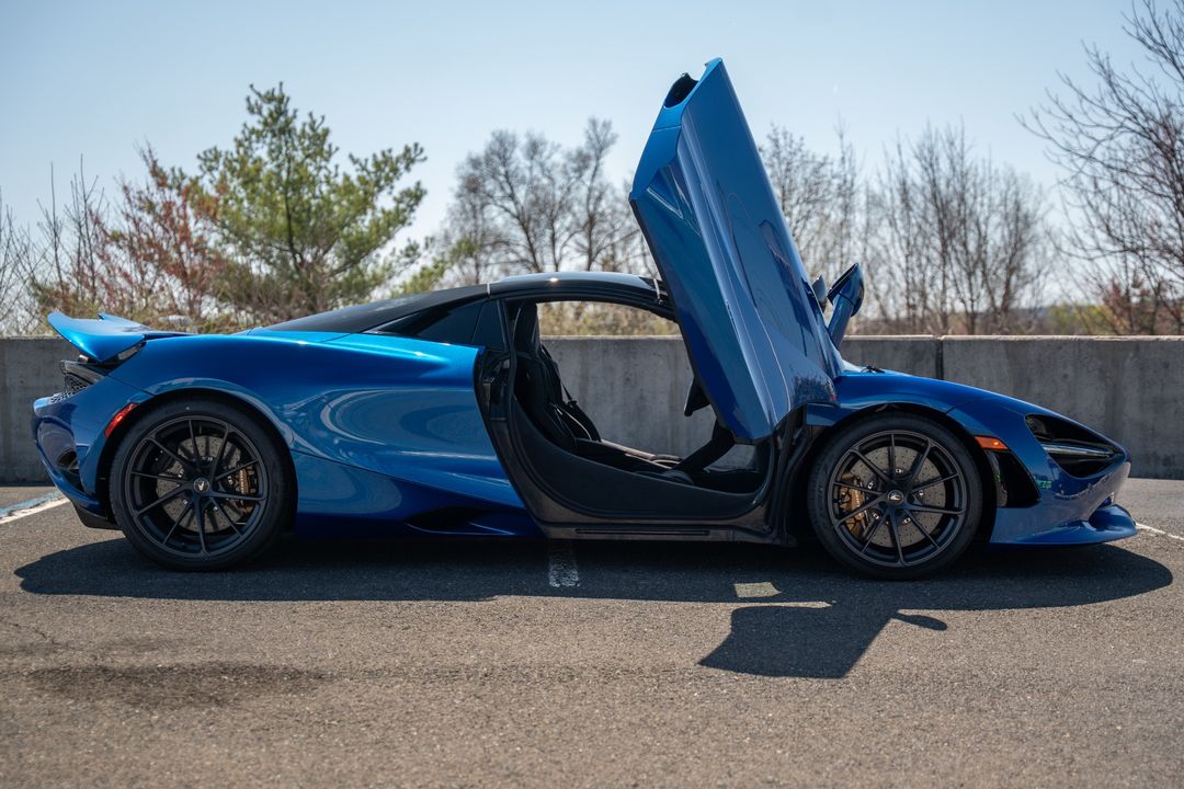 2025 McLaren 750S Spider