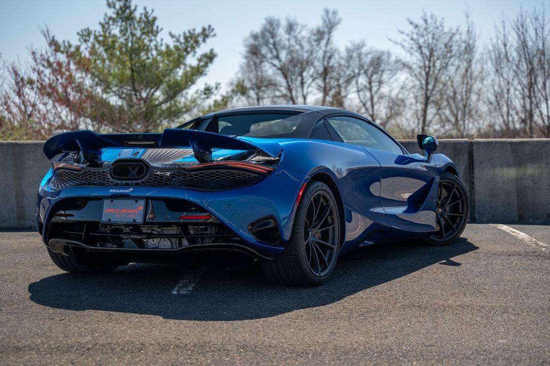 2025 McLaren 750S Spider