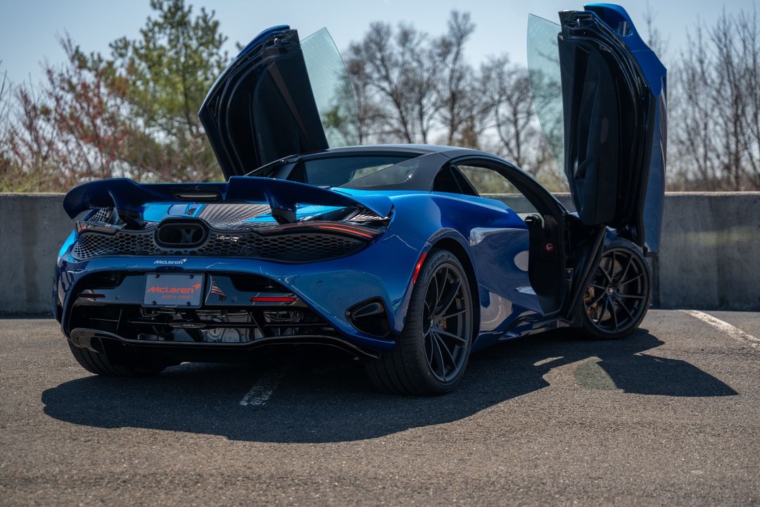 2025 McLaren 750S Spider
