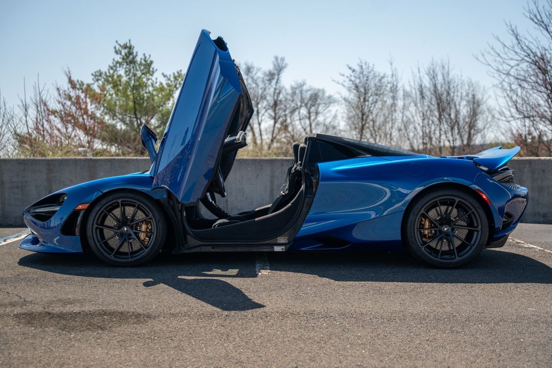 2025 McLaren 750S Spider