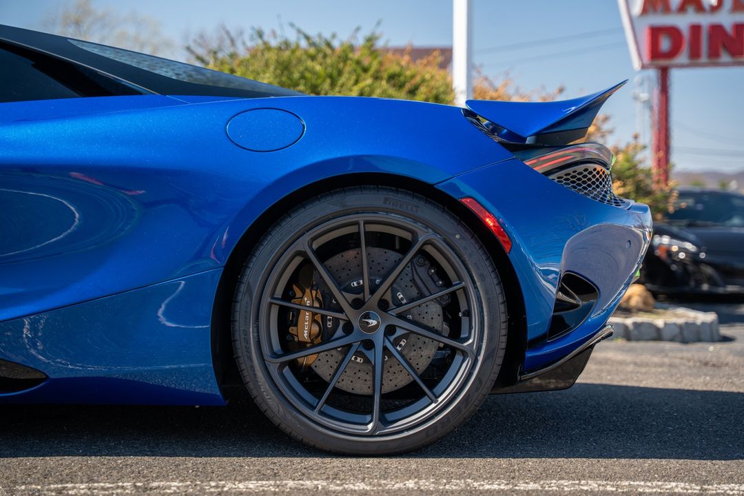 2025 McLaren 750S Spider