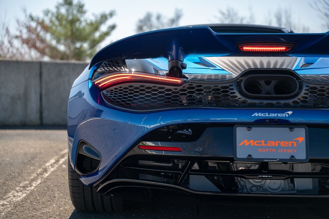 2025 McLaren 750S Spider