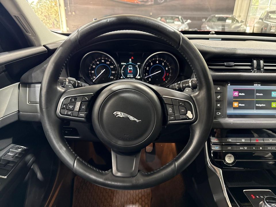 2016 Jaguar XF