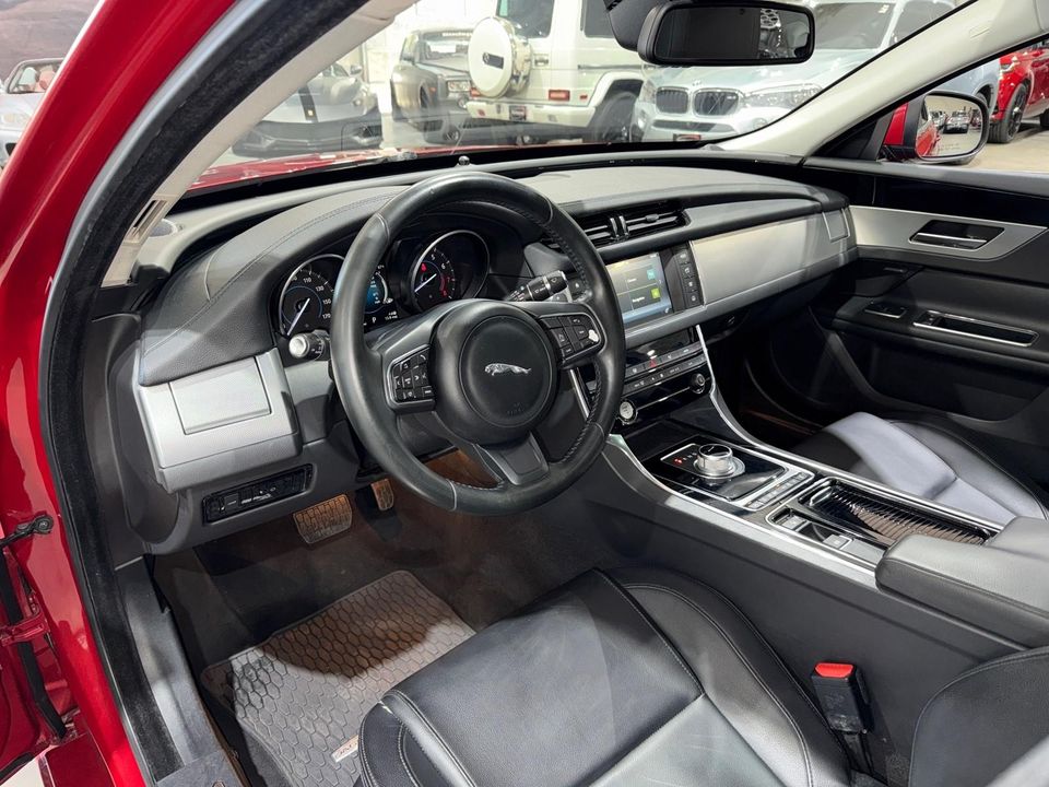 2016 Jaguar XF