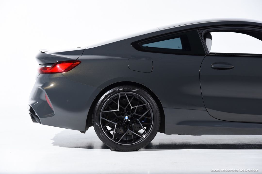 2020 BMW M8