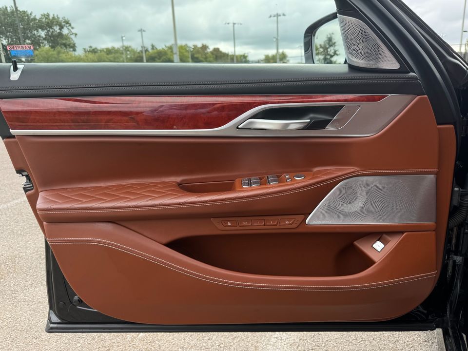 2021 BMW ALPINA B7
