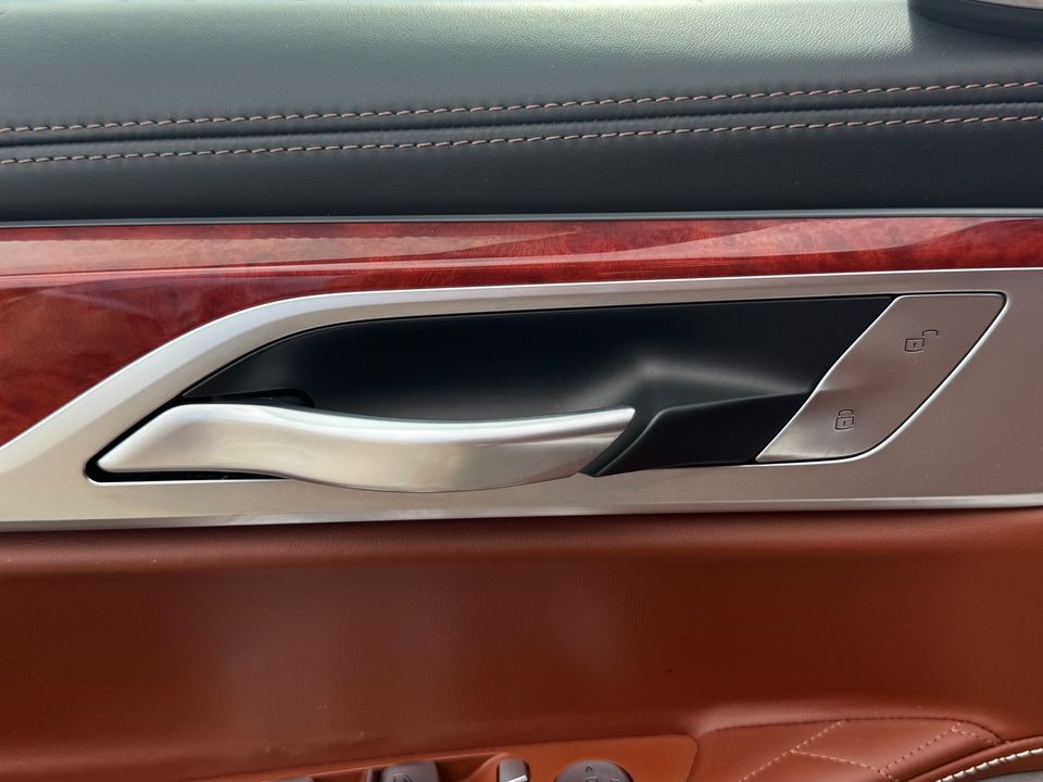 2021 BMW ALPINA B7